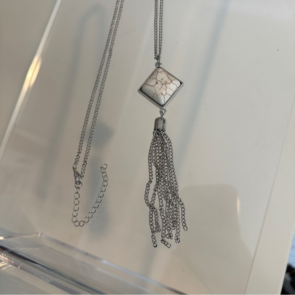 NWT Modern Silver and White Geometric Howlite with Tassel Necklace